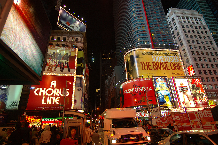 NY_Midtown_042.jpg - Time Square