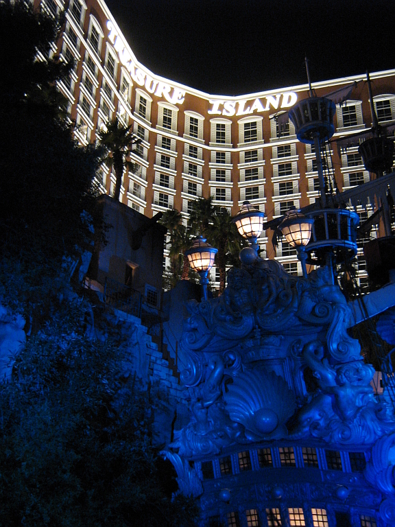 LasVegas_003.JPG - Hotel Treasur Island